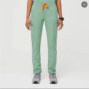 Limited edition color (jade) Yola skinny bottoms - size medium